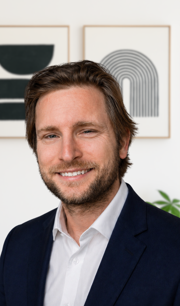 picture of male CFO with sport coat and collared shirt 
